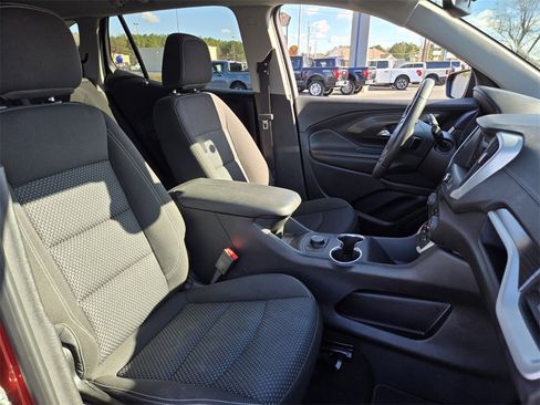 Used 2023 GMC Terrain SLE image 20