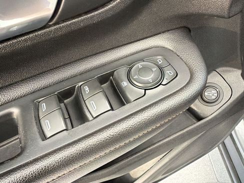 Used 2018 GMC Terrain SLE FWD image 13