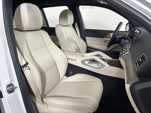 Certified 2025 Mercedes-Benz GLE 450 4MATIC image 32