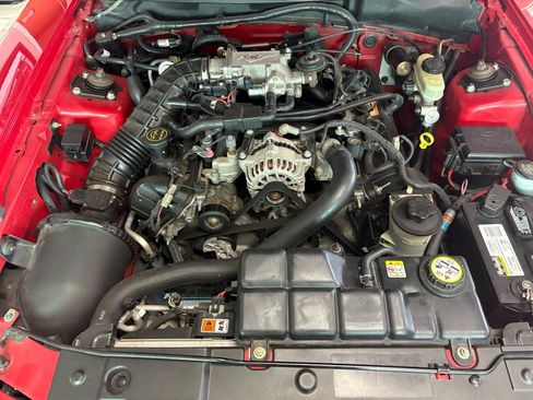Used 2004 Ford Mustang GT RWD image 22