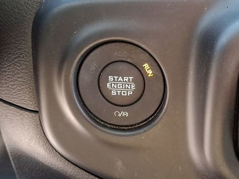 Used 2022 Jeep Wrangler Sport AWD/4WD image 30