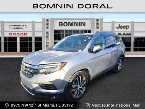 Used 2018 Honda Pilot Touring image 1