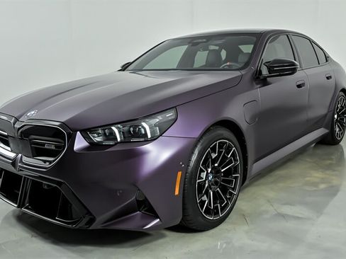 Used 2026 BMW M5 w/ Executive Package AWD/4WD image 5