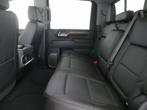 Used 2025 GMC Sierra 2500 Denali image 29