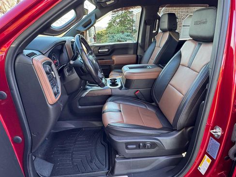 Used 2022 Chevrolet Silverado 2500 High Country w/ Z71 Off-Road Package image 12