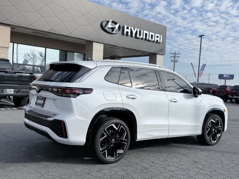 Used 2026 Volkswagen Tiguan SEL R-Line image 7