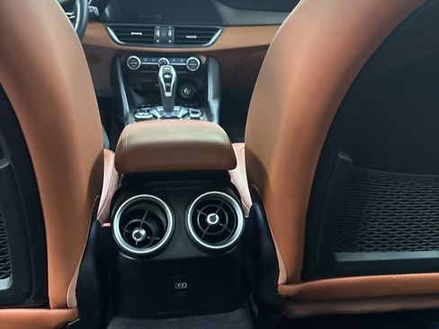 Used 2020 Alfa Romeo Giulia Ti w/ Active Blind Spot Package image 21