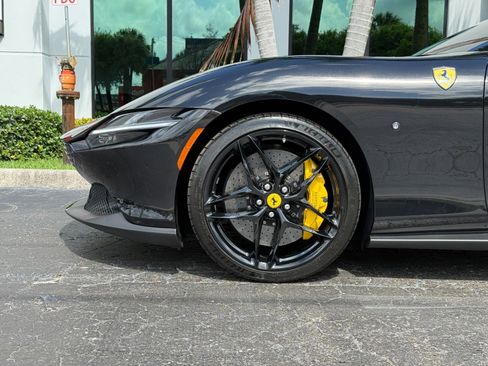 Used 2021 Ferrari Roma RWD image 15