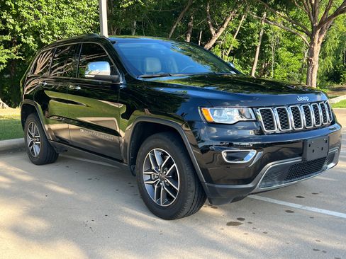 Used 2022 Jeep Grand Cherokee Limited RWD image 2