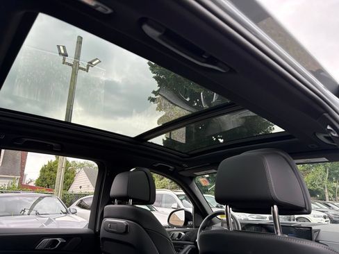 Used 2026 BMW X5 xDrive40i w/ M Sport Package AWD/4WD image 20