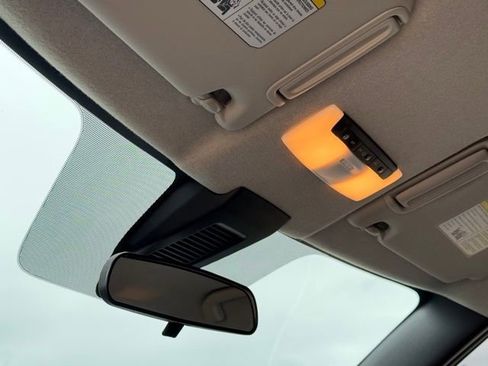 Used 2020 Nissan Kicks SR w/ SR Premium Package image 25