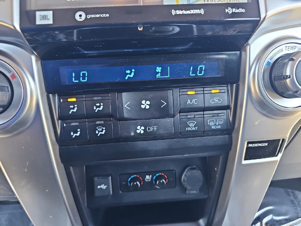 Used 2022 Toyota 4Runner Limited AWD/4WD image 21