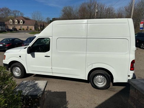 Used 2020 Nissan NV 2500 S RWD image 3
