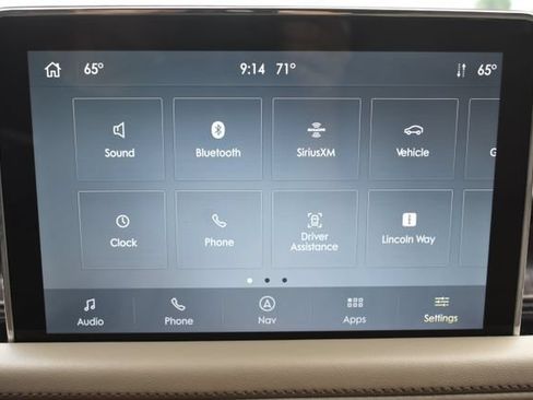 Used 2020 Lincoln Aviator Reserve w/ Equipment Group 202A AWD/4WD image 30