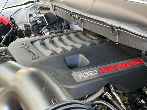Used 2024 Ford F150 Raptor AWD/4WD image 44