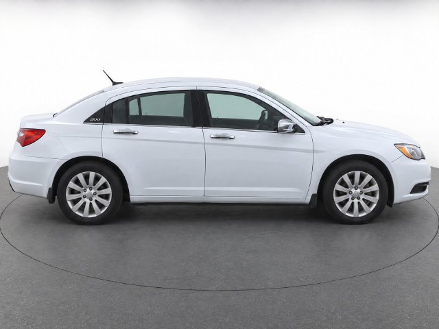 Used 2014 Chrysler 200 Limited FWD image 6