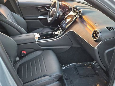 Used 2026 Mercedes-Benz GLC 300 4MATIC image 21