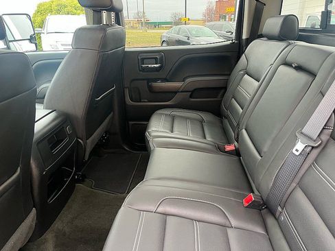 Used 2018 GMC Sierra 1500 Denali w/ Denali Ultimate Package AWD/4WD image 25