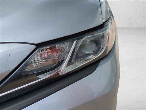 Certified 2019 Toyota Camry SE FWD image 5
