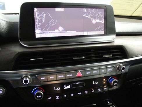 Used 2022 Kia Telluride EX w/ EX Premium Package FWD image 12
