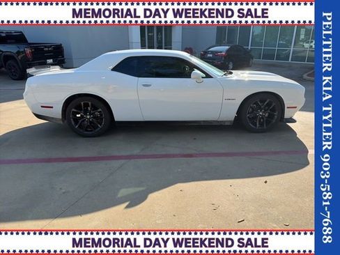 Used 2022 Dodge Challenger R/T w/ Blacktop Package RWD image 12