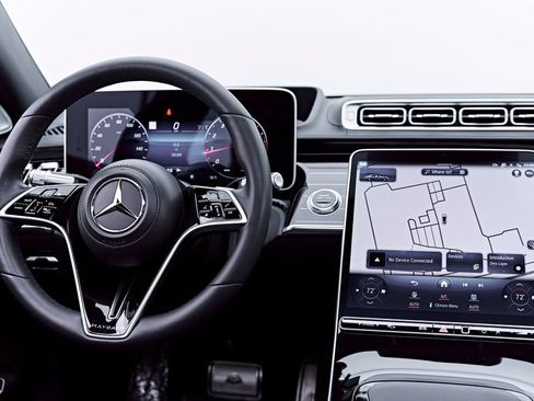 Used 2023 Mercedes-Benz Maybach S 580 4MATIC image 74
