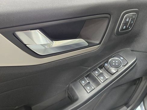 Certified 2022 Ford Escape SEL w/ Technology Package image 25