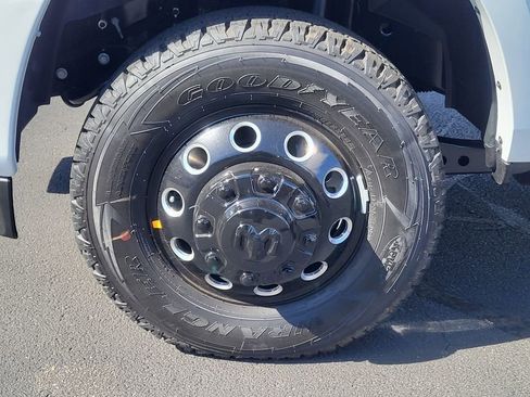 New 2026 RAM 3500 Limited image 10