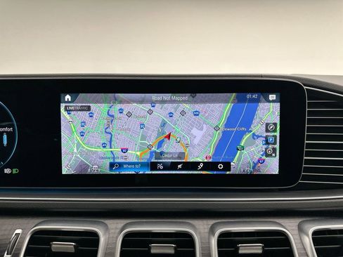 Used 2023 Mercedes-Benz GLS 450 4MATIC image 18