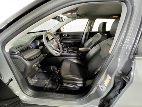 Used 2022 Jeep Compass Trailhawk image 19