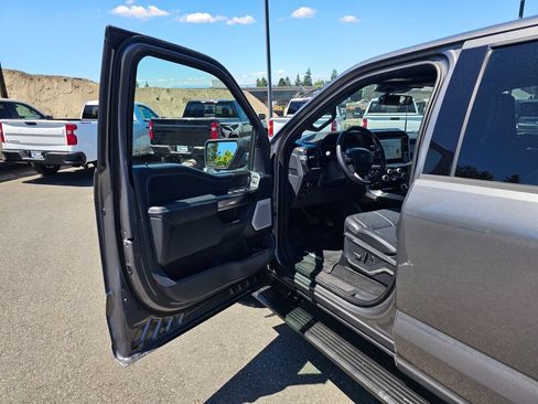 Used 2025 Ford F150 Platinum AWD/4WD image 21