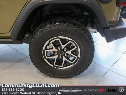 New 2026 Jeep Wrangler Unlimited Rubicon w/ Technology Group