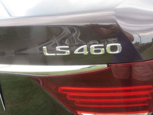 Used 2016 Lexus LS 460 AWD w/ Comfort Package image 9