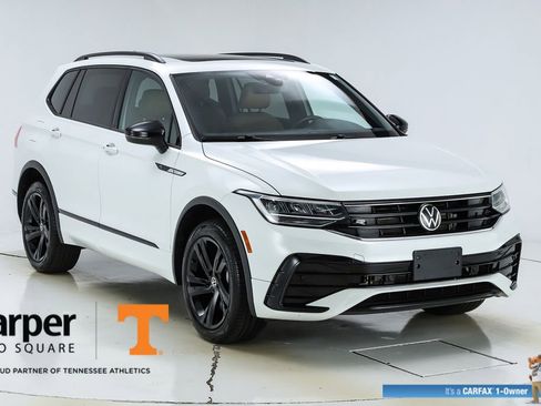 Used 2024 Volkswagen Tiguan SE R-Line image 54