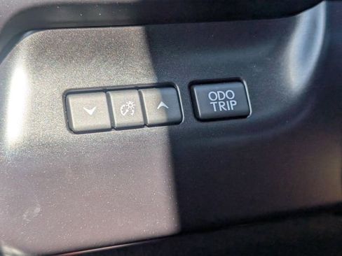 Used 2025 Lexus UX 300h FWD w/ Accessory Package (Z2) image 32