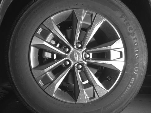Used 2025 Chevrolet Equinox LT FWD image 12