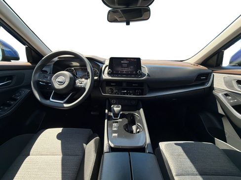 Used 2023 Nissan Rogue SV FWD image 13