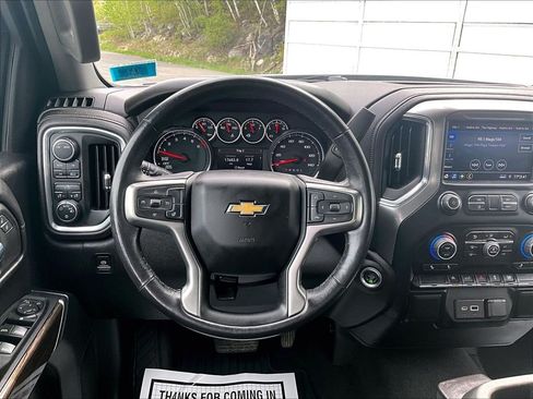 Used 2021 Chevrolet Silverado 1500 LT AWD/4WD image 17