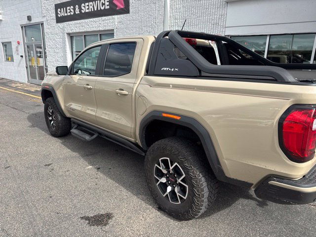 Used 2023 GMC Canyon AT4X AWD/4WD image 8
