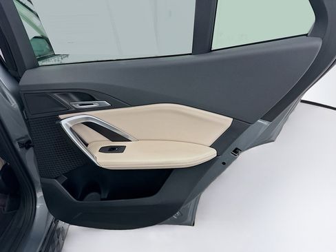 Used 2025 BMW X2 xDrive28i image 32