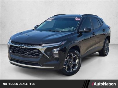 Used 2025 Chevrolet Trax LT w/ Driver Confidence Package