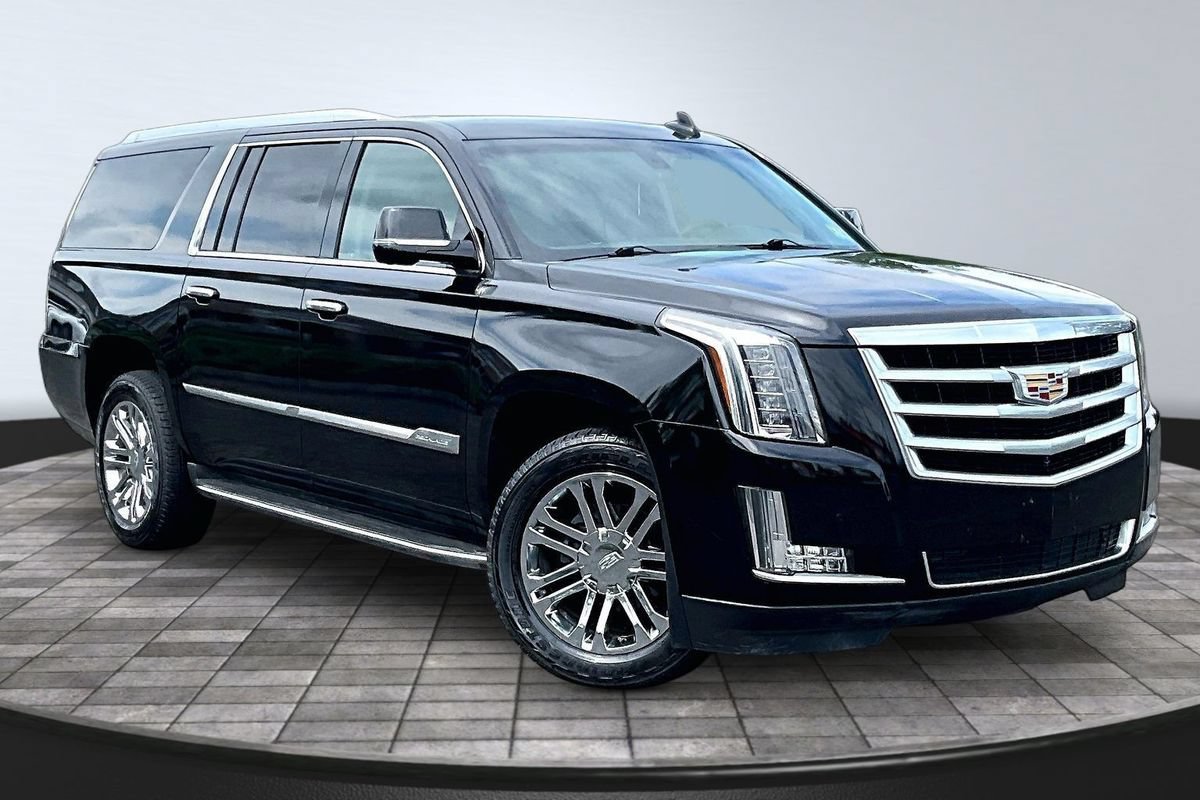 Used 2016 Cadillac Escalade ESV 2WD image 3
