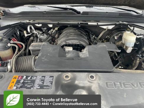 Used 2018 Chevrolet Suburban LT w/ LT Signature Package AWD/4WD image 28