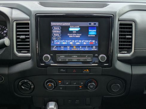 Used 2023 Nissan Frontier SV AWD/4WD image 16