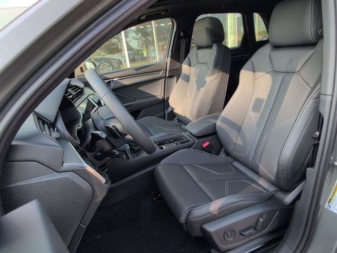 New 2025 Audi Q3 2.0T Premium image 19