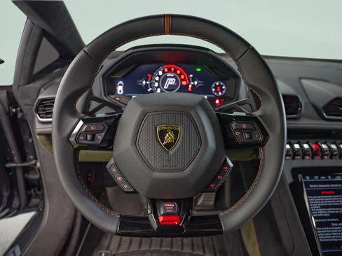 Used 2024 Lamborghini Huracan Sterrato AWD/4WD image 12