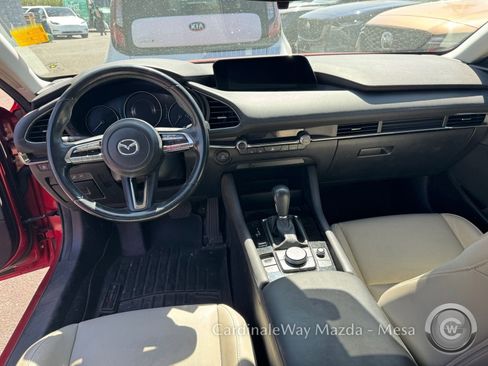 Used 2019 MAZDA MAZDA3 Sedan w/ Preferred Package FWD image 11