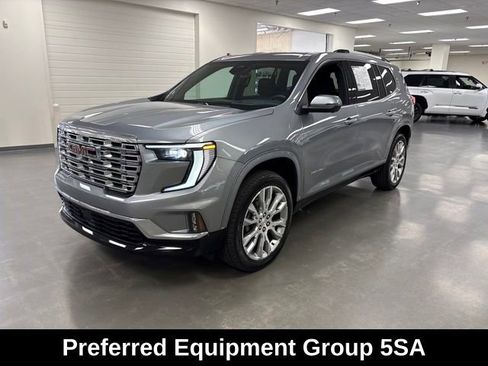 Used 2024 GMC Acadia Denali FWD image 3