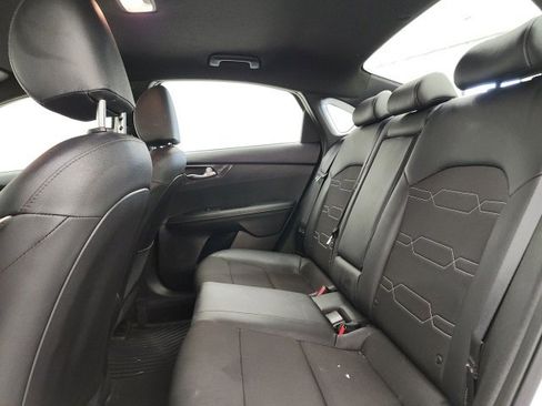 Used 2024 Kia Forte GT-Line image 10