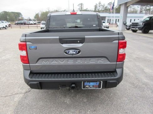 New 2025 Ford Maverick XLT w/ XLT Luxury Package image 4